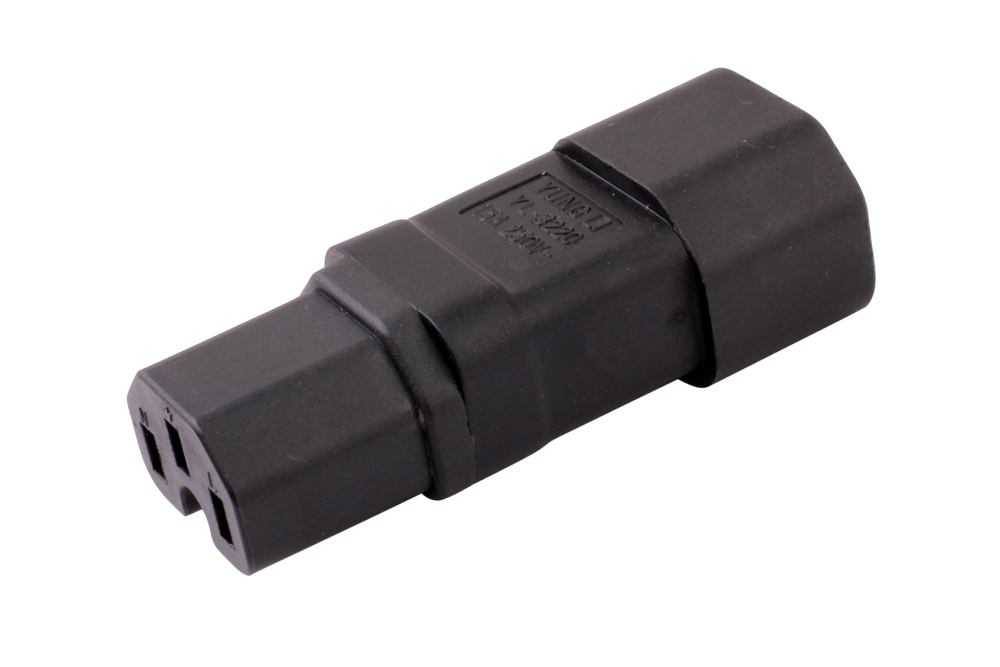 IEC C15 to C14 Adapter (YL-3220)