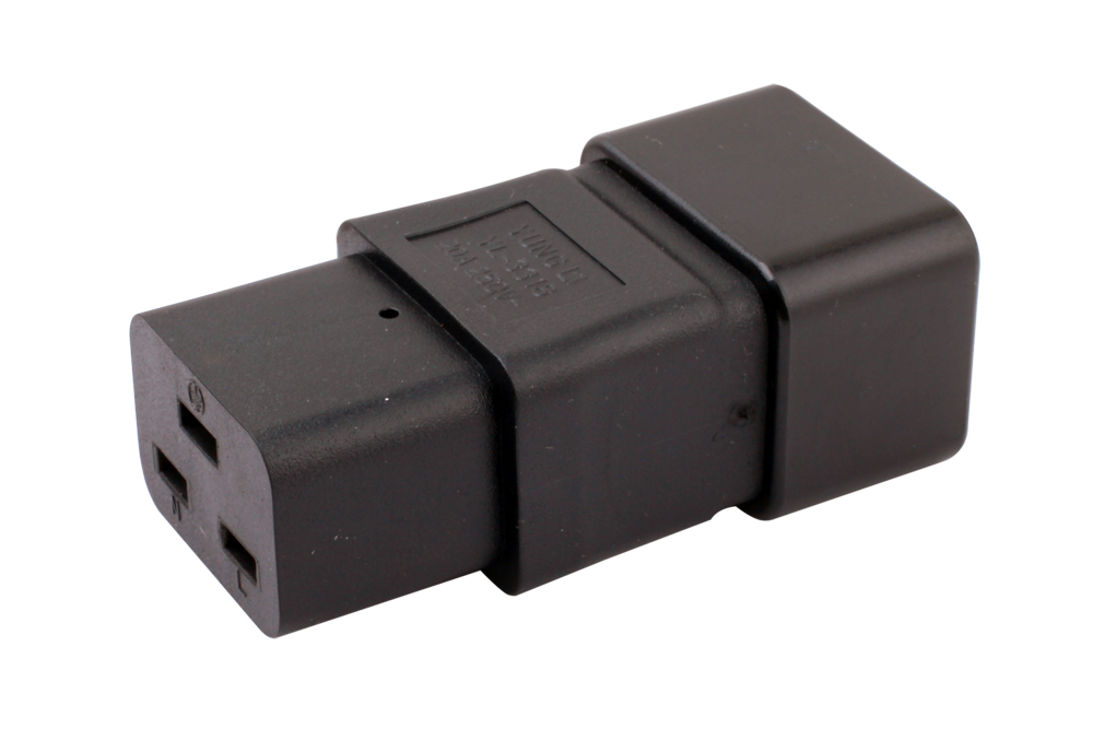 IEC C19 to C20 Adapter (YL-3318)