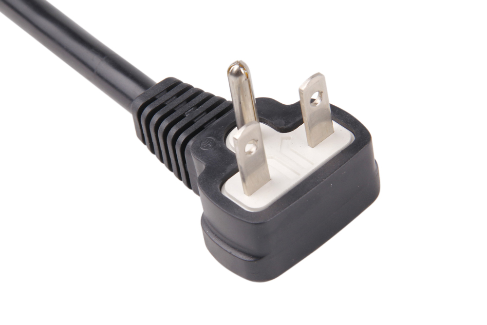 JIS C 8303 (YP-40)